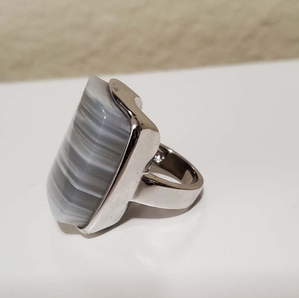 Ring - Picture 2 of 3